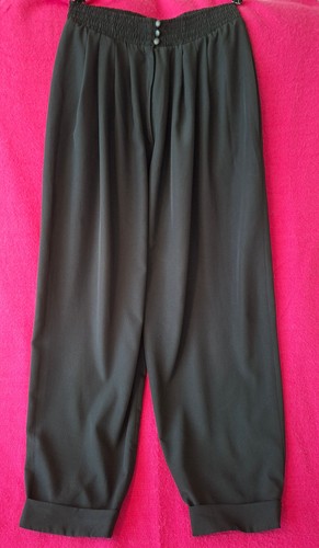 Sommerhose aus luftig-leichtem